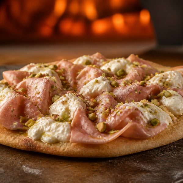 Focaccia romana con mortadella burrata e granella di pistacchio